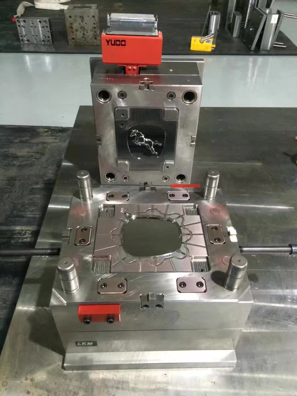 Plastic Mould Maker Custom Plastic Injection Molding Service